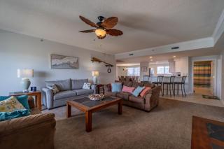 Large 3BR Apt SunsetView Roof Pool Walk to Beach - 7