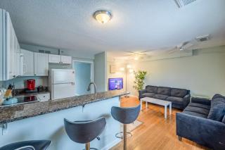Modern 4BR Ocean Block Apt Walk to the Beach - Ocean City - 4
