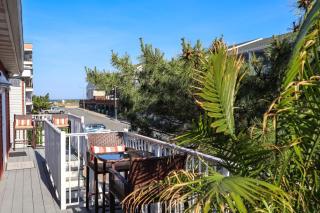 Modern 4BR Ocean Block Apt Walk to the Beach - Ocean City - 6