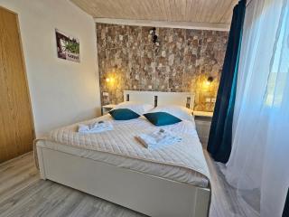 Flamingo - House with private pool - Gornji Seget - 7