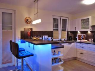 Tolles Reetdachhaus mit Sauna und schönes Garten - Glowe - 1