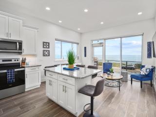 Ocean Front Flagler Beach Sleeps 5 people - Flagler Beach - 0