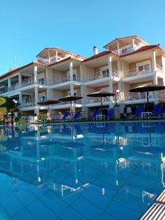 Golden Residence Family Resort - Pefkohori - 3