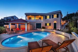 Ferienhaus mit Privatpool für 8 Personen ca 150 m in Rogoznica, Dalmatien Norddalmatien - 8