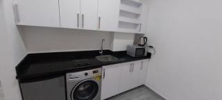 Studio Sleeps 2 with Balcony Pool & Parking - 5