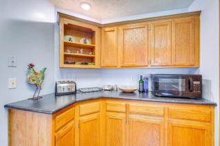 Dog-Friendly Michigan Home with Deck and Fire Pit! - Central Lake - 4
