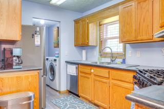 Dog-Friendly Michigan Home with Deck and Fire Pit! - Central Lake - 2