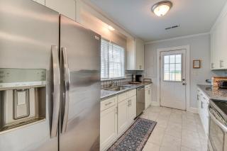 Elizabeth City Abode with Fenced Yard, Near Downtown - 3