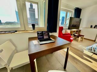 SAWA 4 metro fast WiFi 1 Gbs 70TV Netflix HBO Disney - Warsaw - 3