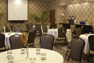 Best Western Plus Lackland Hotel and Suites. - 8