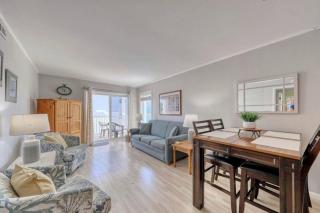 Southern Comfort Living on the Beach! - North Myrtle Beach - 4