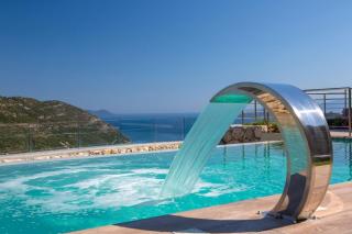 Modern country villa with stone-built BBQ area - Fternón - 6