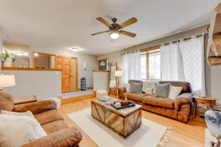Pet-Friendly Pocono Lake Home with Private Hot Tub! - Pocono Lake - 6