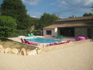 Mas Cévenol et piscine 8 personnes 4 chambres - 8