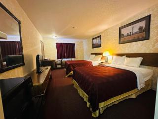 Studio 7 on Main - West Fargo - 2