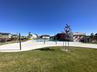 NEW! Cozy Colorado Living - 8 min from Old Town! - Fort Collins - 9