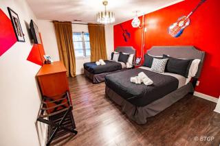 Brand new-Walk to Graceland-Sleeps 10 - Memphis - 9