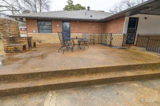 Brand new-Walk to Graceland-Sleeps 10 - Memphis - 3