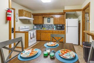 2 Mi to Stewart Beach Galveston Townhome - Galveston - 9