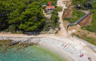 Holiday Home PERLA - 50 m from the beach - Sućuraj - 0