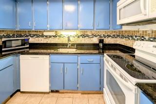 Golden Sands 1708 - 2