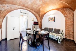 Private Jacuzzi Retreat Romantic Suite in Grosseto's Historic Center - Grosseto - 9