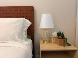 Toronto Entertainment District - King Bed Condo - Close to Core - Dome - Scotiabank - CNE - Fort York - Near King St W - 9