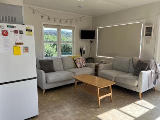 Pencarrow - Bach - 2