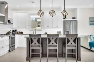 Close2Beach, Sleeps 11, Pool, Firepit, Bikes, Patio - Naples - 2