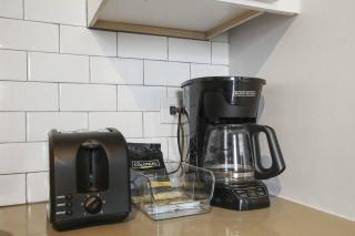 Sleek & Functional 2-Bedroom Apt - Hyde Park 405 - Chicago - 3