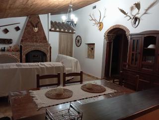 ENTRESIERRAS Apartamentos rurales con chimenea, barbacoa y espacio para eventos - 1