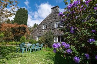 The Coach House - 8