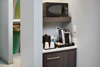 Hilton Garden Inn Dallas/Arlington South - Arlington - 9