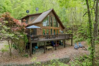 Lakefront Cabin Bordering Nat Park with Hot Tub! cabin - Turtletown - 0