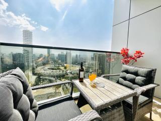 High-Floor Luxurious Living in JVC, Near Dubai Marina - Dubai - 7