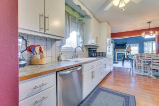 Prairie du Chien Home with Yard 3 Mi to River! - Prairie du Chien - 1