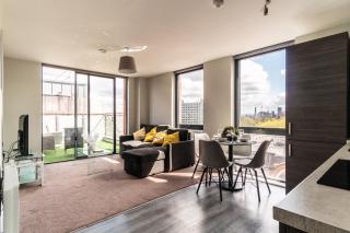 Prime Location 1 Bed Penthouse Apartment - Manchester - 9