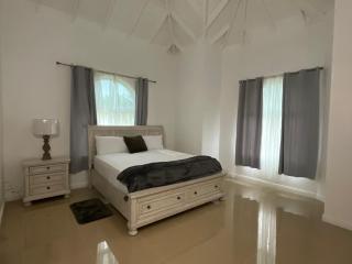 Tropical Villa at Lakeside View - - 6