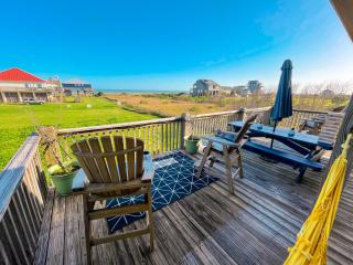 Laidback, Spacious Luxury with Hot Tub, Fully Stocked and Private Beach Access - Bolivar Peninsula - 8