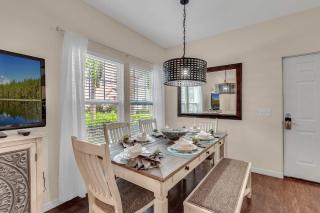 4 Bedrooms - 3 Bathrooms - Lucaya Village 15-101 - 5
