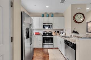 4 Bedrooms 3 Bathrooms Lucaya Village 15-101 - 1