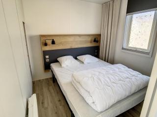 Mobil-home 6 pers, 3 chambres, piscine chauffée, plage à 200m, terrasse couverte - FR-1-361A-12 - Jullouville-les-Pins - 6