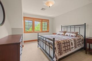 Loon Ski-inout Chalet Sleeps 20 Pool Table - 4
