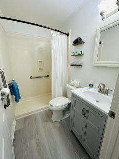 Feels like HOME escape, 1/2 Mile to beach - Gulfport - 2