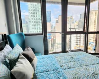 Cosy KL Tower with Parkview Balcony, Pool, Gym, Sauna Near Greenbelt 100MBPS - Manila - 4
