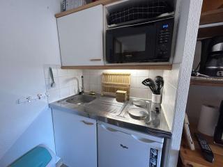 Appartement 2 pièces avec mezzanine, 4 couchages, balcon, parking, à 100m de la mer, Saint-Jean-de-Monts - FR-1-224C-295 - Saint-Jean-de-Monts - 4