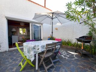 Villa Plain-Pied avec Wifi, Proche Mer et Commerces, 3 Chambres, Patio Privé et Parking – La Palmyre - FR-1-705-64 - Les Mathes - 1
