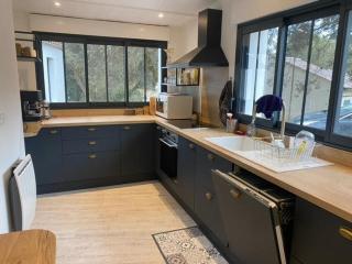 Villa moderne pour 8 pers. à 800m de la plage avec grande terrasse et jardin - FR-1-778-23 - Saint-Georges-d'Oléron - 2