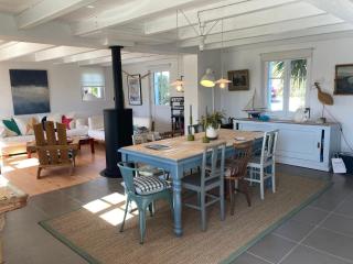 Maison récente décorée avec goût, à 1000m de la plage, jardin, 4 chambres, proche de la mer - FR-1-418-255 - Locmaria - 4