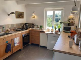 Maison récente décorée avec goût, à 1000m de la plage, jardin, 4 chambres, proche de la mer - FR-1-418-255 - Locmaria - 3